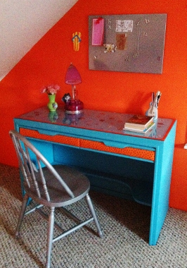 grace desk.jpg (266x380).jpg