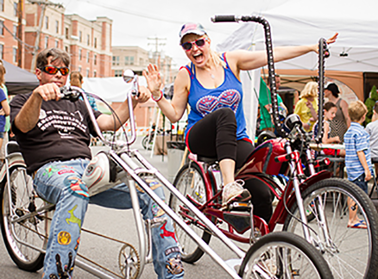 henry street bike party hc.jpg